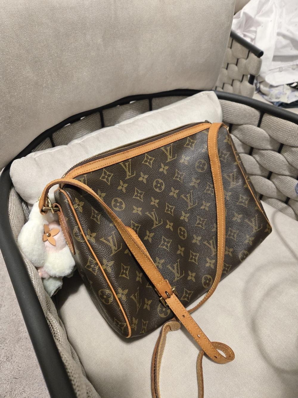 Louis Vuitton Crossbody [VINTAGE]